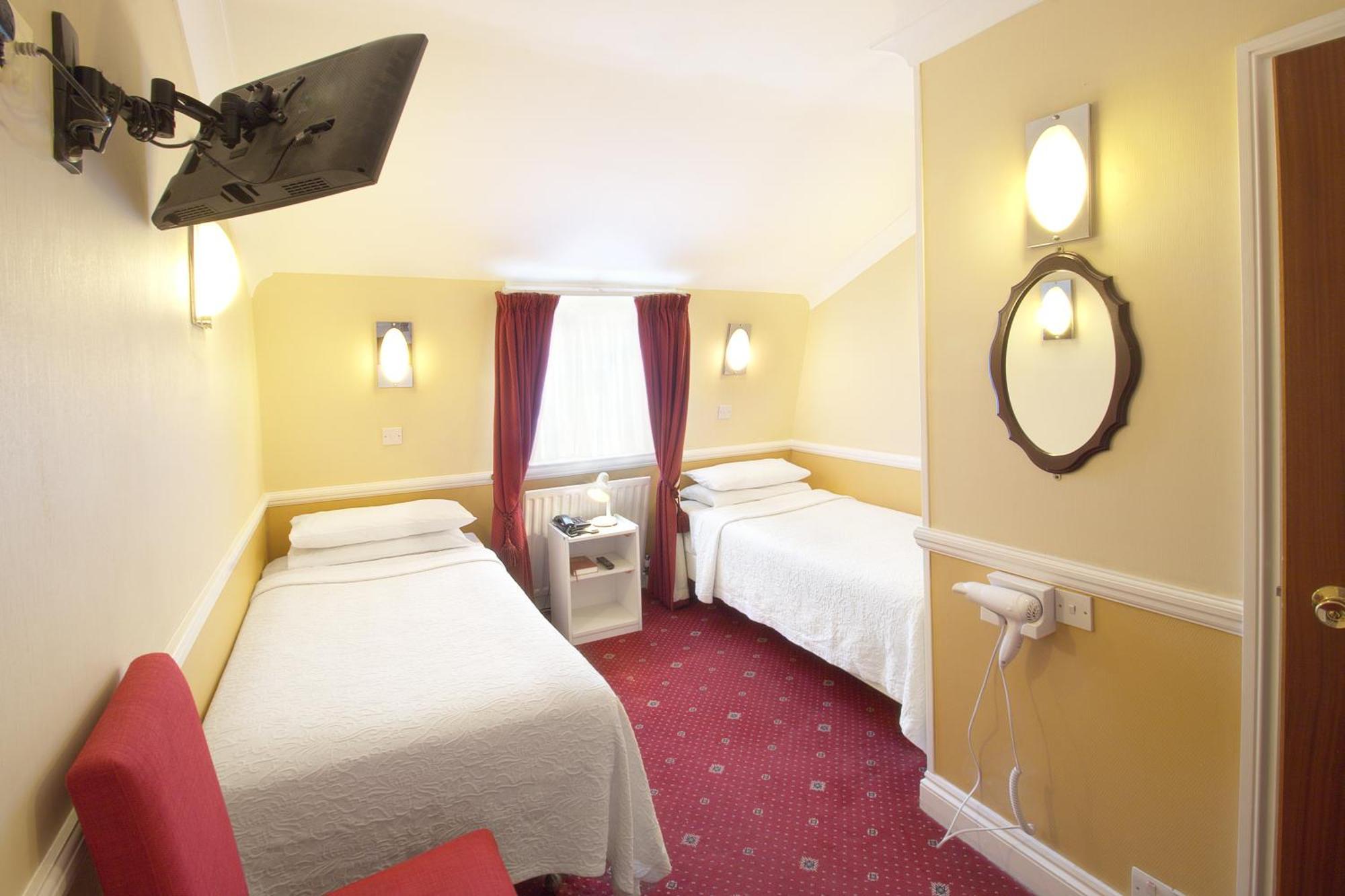 Balmoral House Hotel London Exterior photo